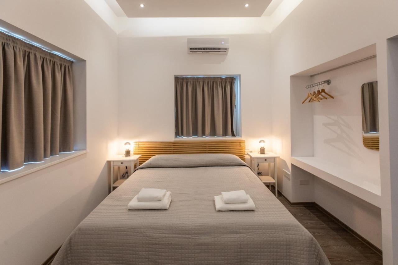 Rooms - Unique Staying In Paphos Centre ภายนอก รูปภาพ