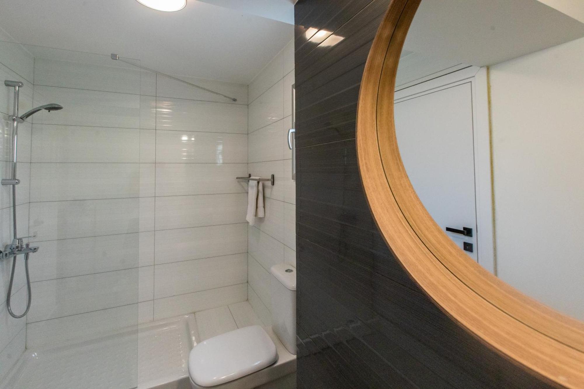 Rooms - Unique Staying In Paphos Centre ห้อง รูปภาพ