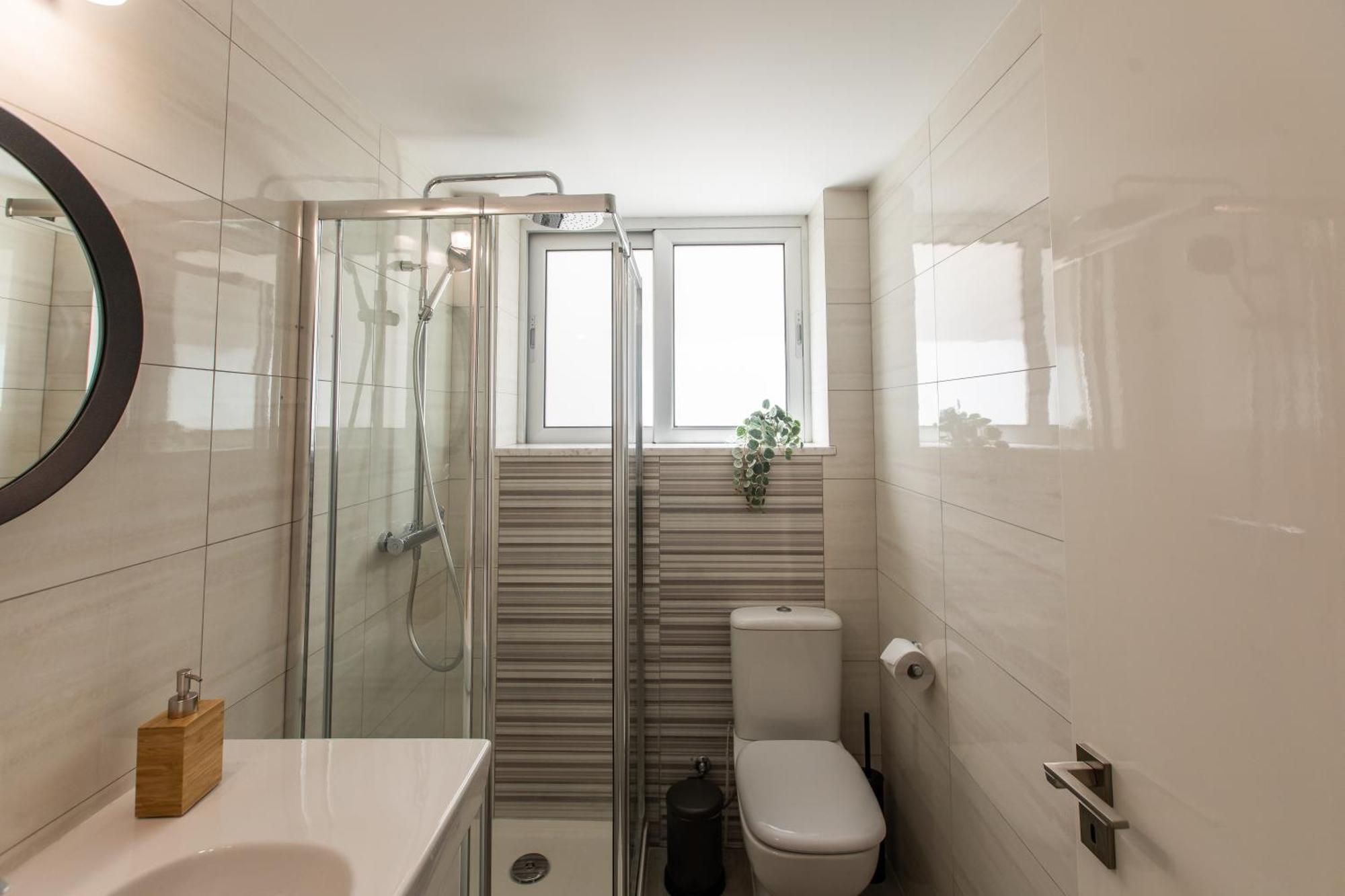 Rooms - Unique Staying In Paphos Centre ห้อง รูปภาพ